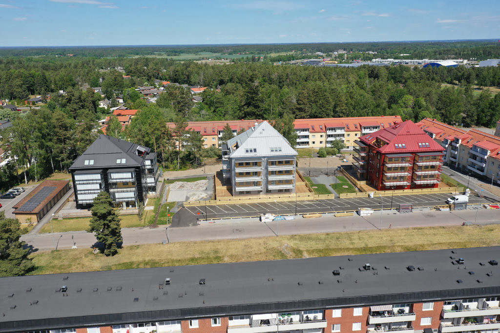 Bild utanför flerbostadshus